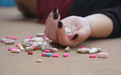 Herbal Supplements Vs Synthetic Drugs